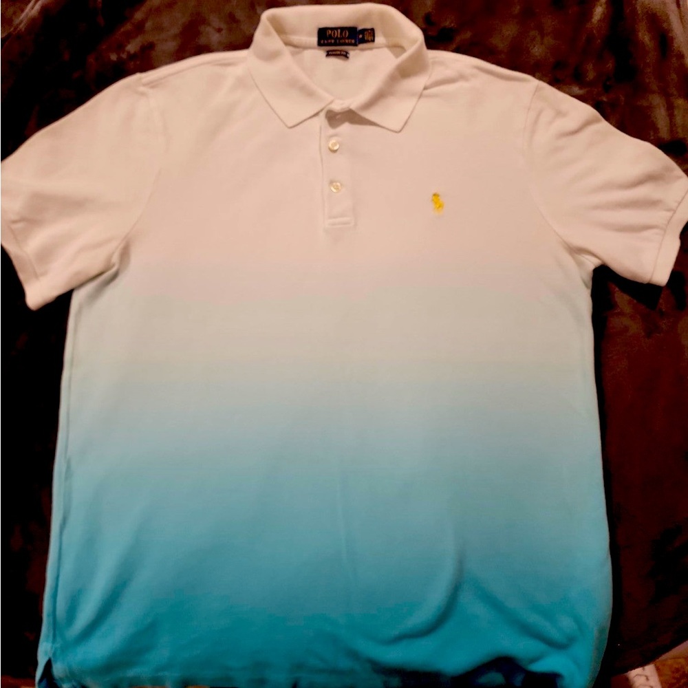 Unique 🏇POLO Ralph Lauren, white fade to blue with Polo gold insignia. Medium.